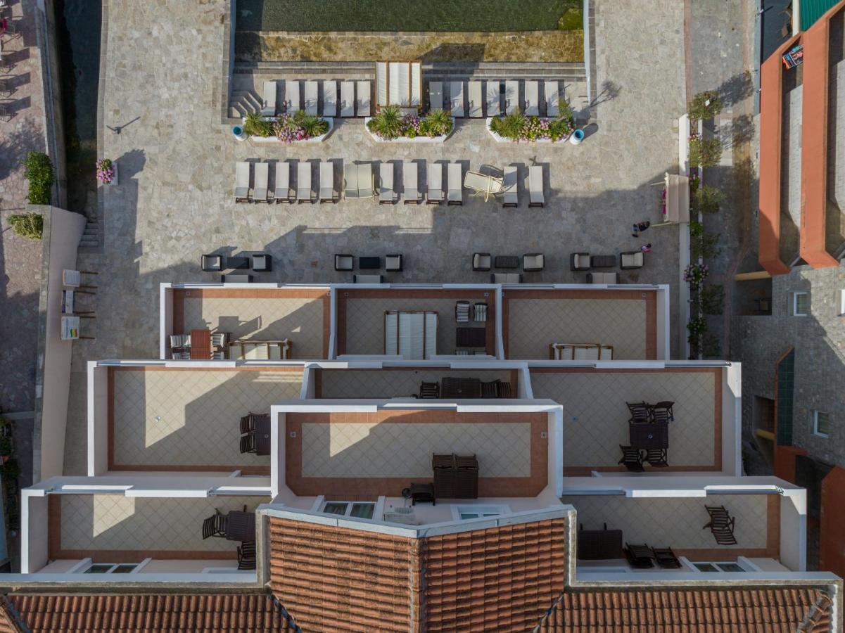 Apartments Adeona Tivat Exterior photo