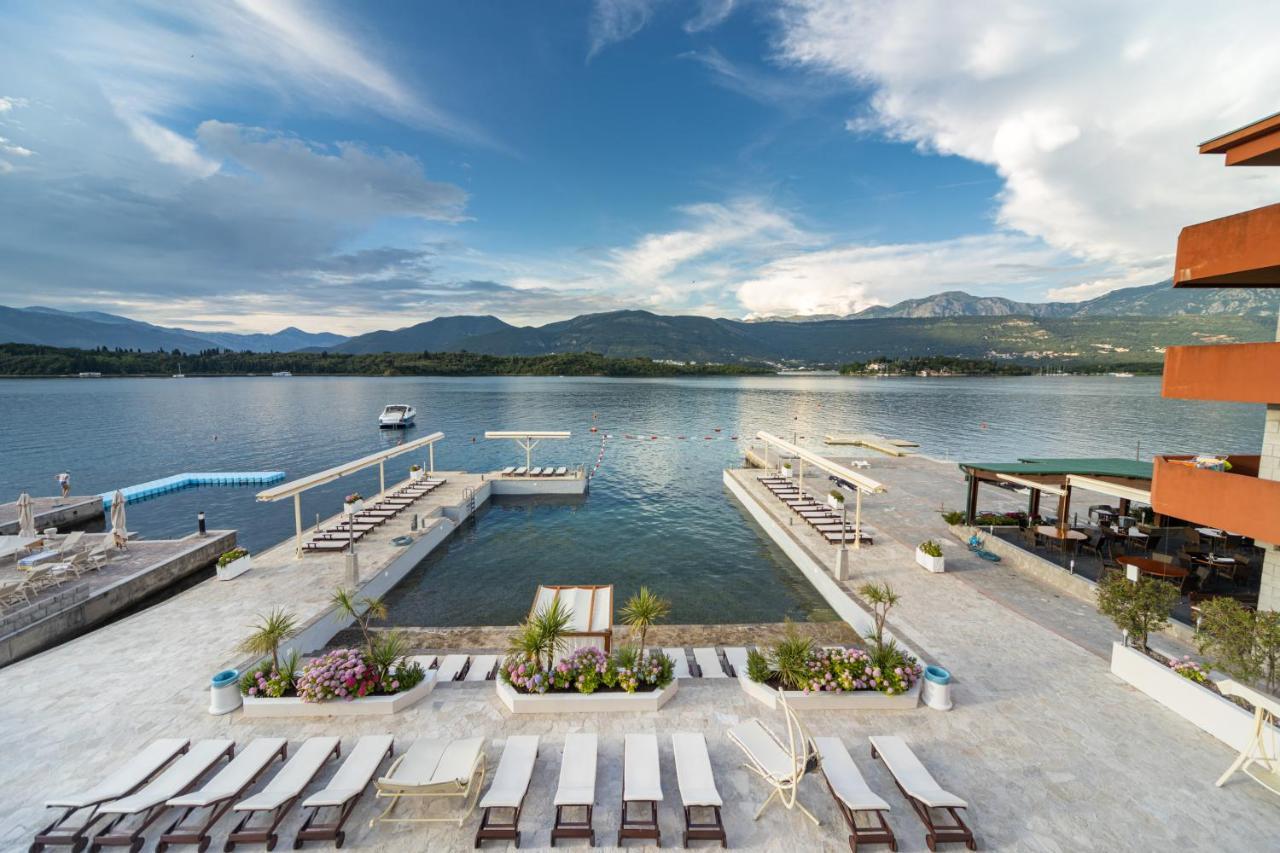 Apartments Adeona Tivat Exterior photo