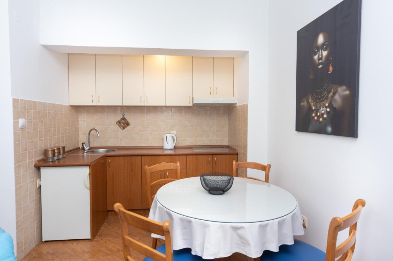 Apartments Adeona Tivat Exterior photo