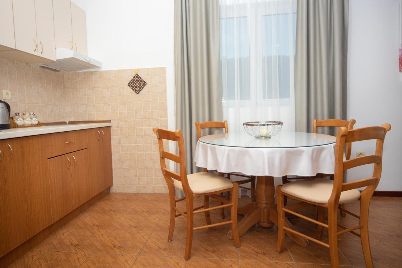 Apartments Adeona Tivat Exterior photo